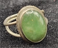 Sterling .925 & Dark Green Stone Ring Sz 3.5