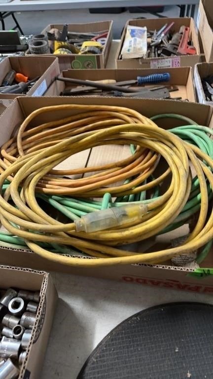 BX OF 3 EXTENSION CORDS