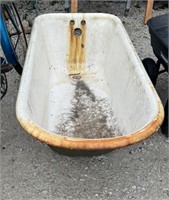 Cast Iron Bath Tub  ( NO SHIPPING) NO FEET
