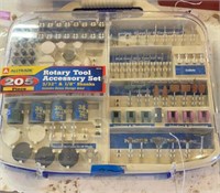 Rotary tool accessory set