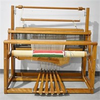 Nilus Leclerc Weaving Loom & Bench