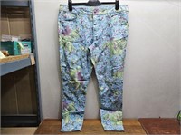 FADED GLORY Ladies Floral Pattern JEAN Sz 18