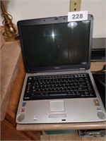 TOSHIBA SATELLITE LAPTOP- UNTESTED