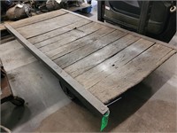 HD SHOP CART ON WHEELS