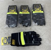 4 brand new pair of gloves