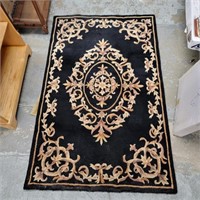 Oriental style 3'×5' wool area rug look at