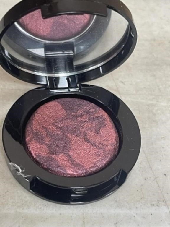 RTW BAKED EYESHADOW DUAL INTENSITY MAROON