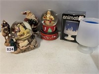SANTA GLOBE WITH OTHERS