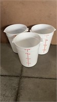 3x Choice 8 Qt. White Round Food storage