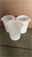 3x Carlisle 8 Qt. White Round Food Storage