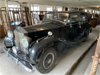 1949 Silver Wraith Saloon Rolls Royce