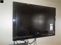 32" Toshiba wall mount TV w/ remote