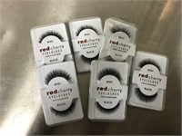 LOT OF LASH EXTENSIONS