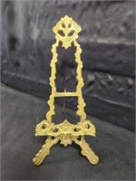 DECORATIVE BRASS DISPLAY STAND