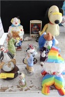GROUPING OF CLOWN FIGURINES AND SNOOPY