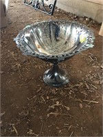 ELEVATED SILVER PLATE DISH