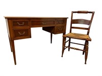 Hekman desk with chair