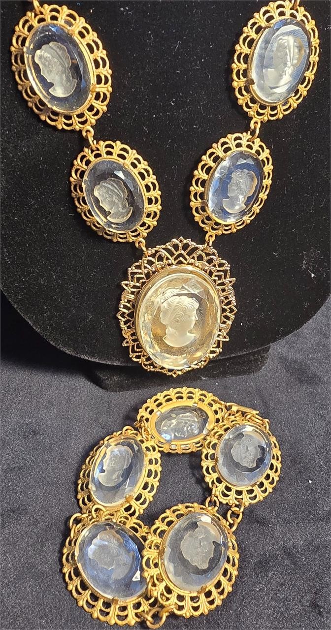 Vintage Glass Cameo necklace/bracelet set