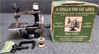 Vintage Singer Sewing Machine For The Girls