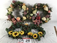 Wreaths 4 @  12" & 16"
