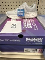Skechers womens sneakers 6.5