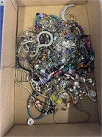 LOT OF COSTUME JEWLERY