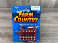 Farm Countey Case International Planter, 1/64,