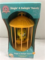 Looney Tunes Singin’ & Swingin’ Tweety