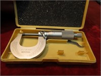 Mitutoyo 0-1" micrometer w/case. 101-117