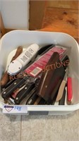 Knives and kitchen utensils lot