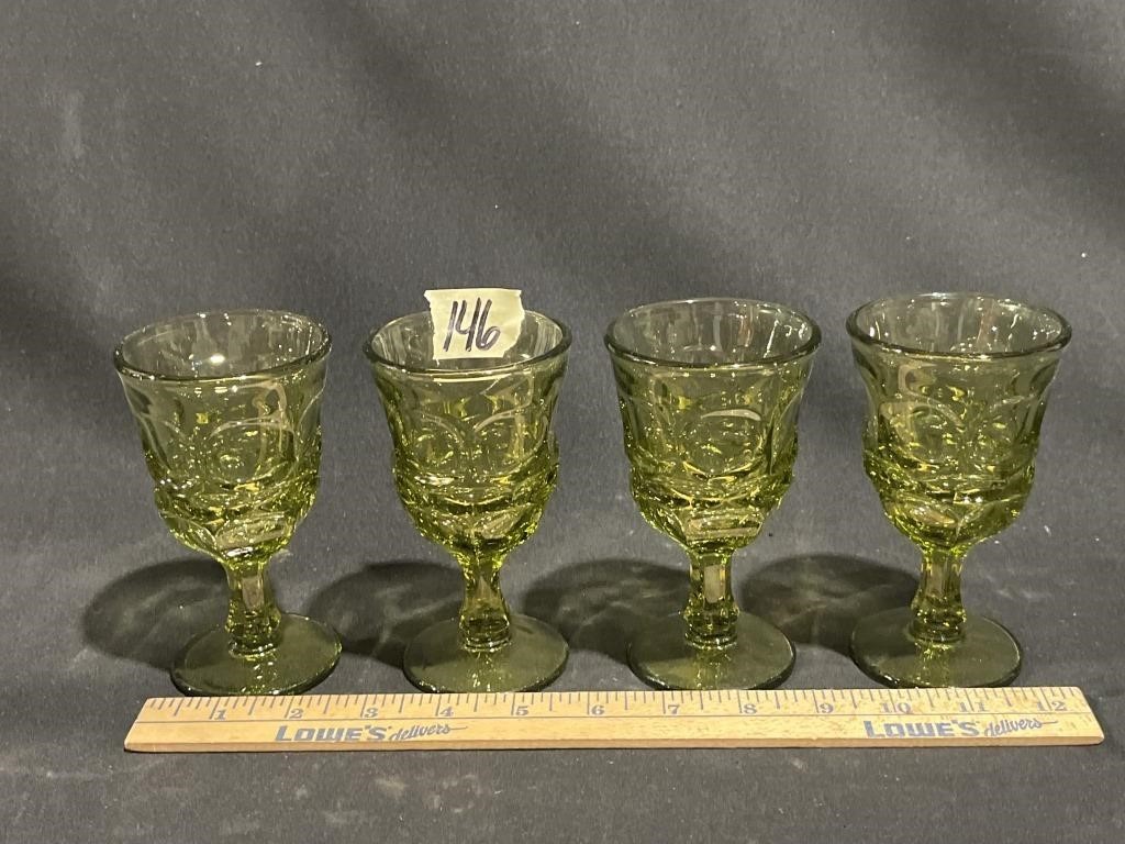 4 green glasses