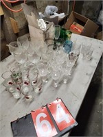 GROUP MISC GLASSWARE AND STEMWARE