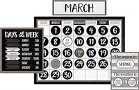 (N) Modern Farmhouse Calendar Bulletin Board, 24 i