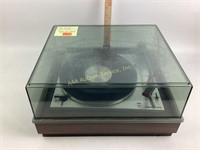PE 2035 Turntable powers up and spins please see