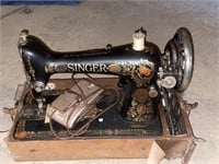 VINTAGE SINGER SEWIN MACHINE (UNTESTED)