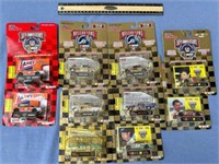 (10X) RACE CHAMPIONS DIE CAST CARS -