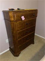 Ashley Furniture 2 dressers, nightstand excellent