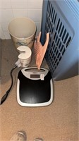 Laundry basket, thinner weight scale small trash