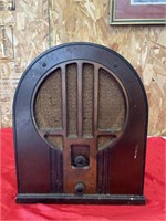 Antique Philco Radio