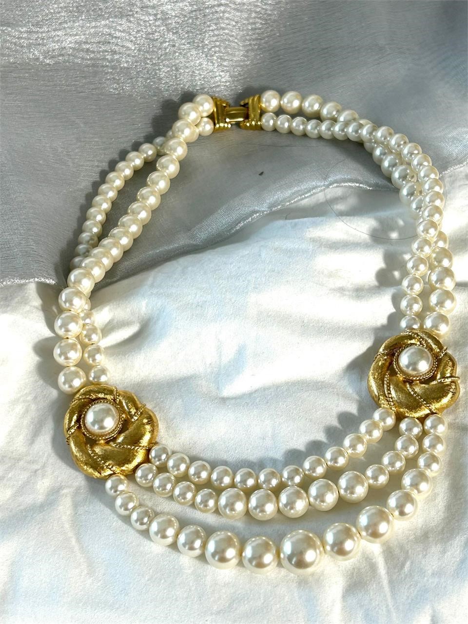 Napier Pearl Necklace, vintage jewelry