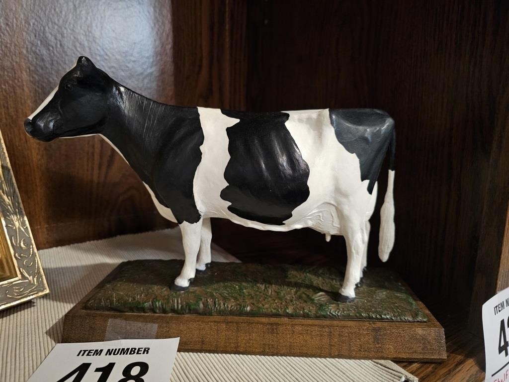 Really cool cow figure