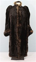 Victorian Embroidered Velvet & Fur Trimmed Cape