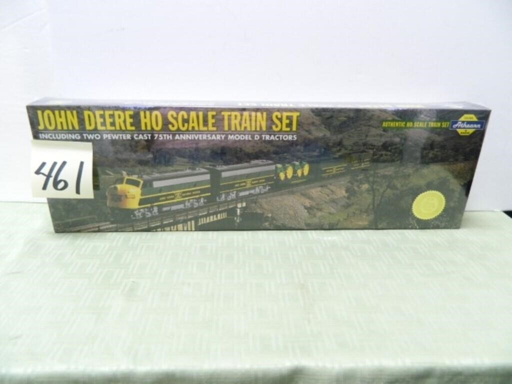 Athearn John Deere HO Scale Train Set w/ Model D -