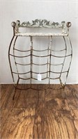 Small vintage plant stand, wicker top, 18?? ht
