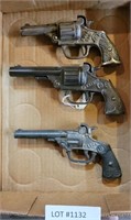 3 VTG CAP GUNS