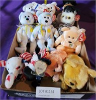 FLAT OF ASSORTED BEANIE BABIES