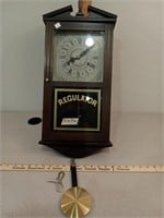 Legant regulator clock with key