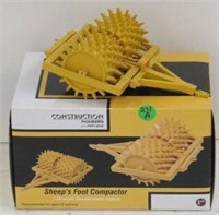 1st Gear 1/25 Sheeps Foot Compactor, NIB