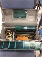 Fishing tackle box