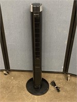 Comfort Zone Oscillating 42" Floor Fan